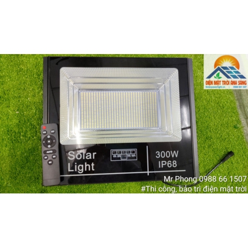 ĐÈN NĂNG LƯỢNG MẶT TRỜI XB-T300 -300w